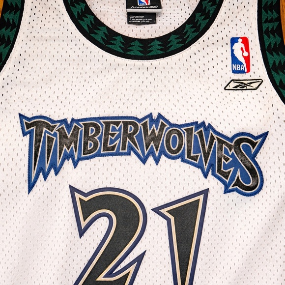 Kevin Garnett Timberwolves NBA Reebok Youth Jersey - Picture 2 of 9